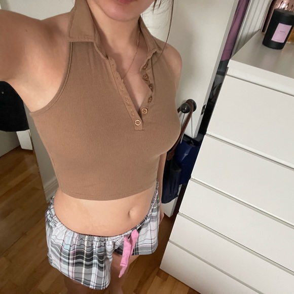 Backless collared crop top - Picture 1 of 4